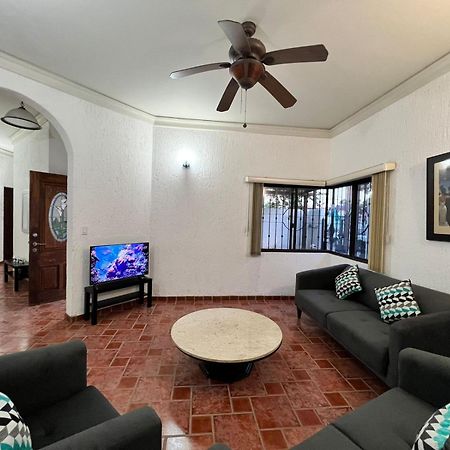 Casa Sonora Cheerful 3Br Home Close To Dtwn With Small Pool لاباز المظهر الخارجي الصورة